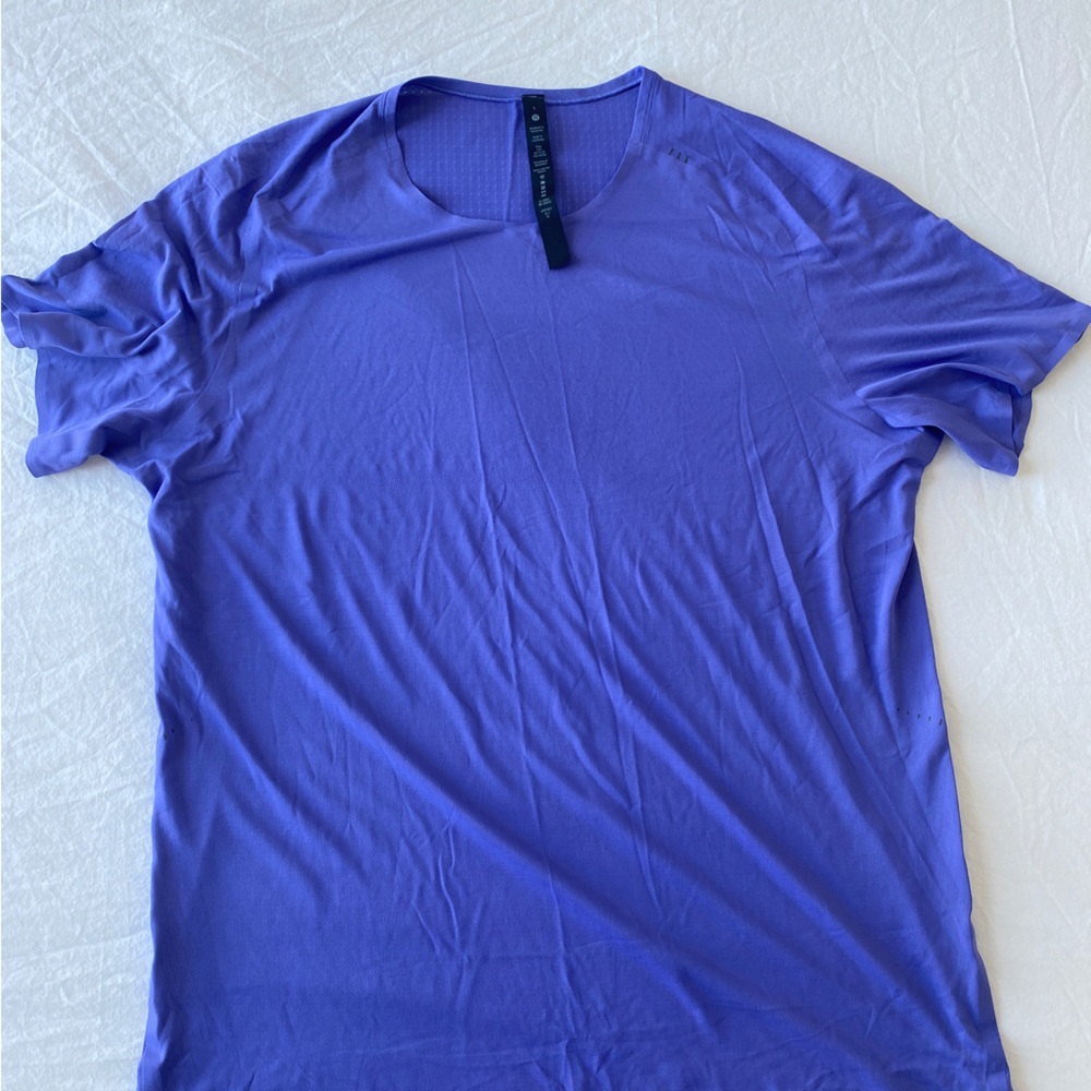 Lululemon Tee